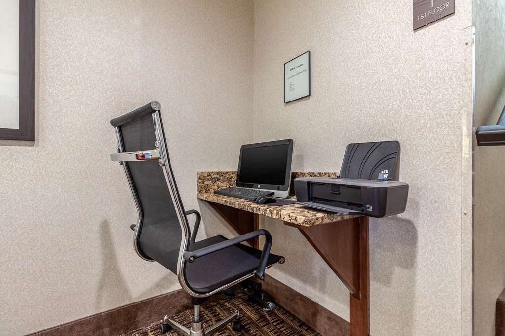 Comfort Inn & Suites Hays I-70 Facilidades foto