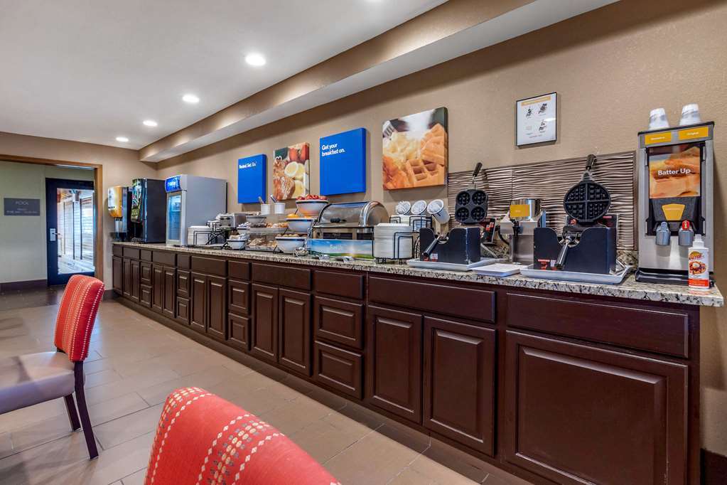 Comfort Inn & Suites Hays I-70 Restaurante foto